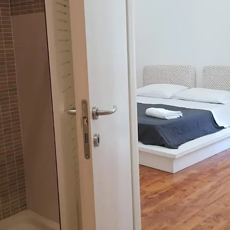 Flat Bragadin روما